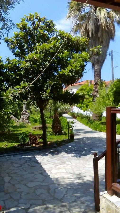 Menelaos Apartments Lefokastro Esterno foto
